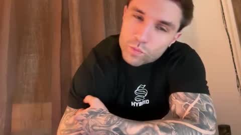 Snapshot of larsskeet chatting on February 2026 05:18:01 PM larsskeet online show from February 2026 05:18:01 PM