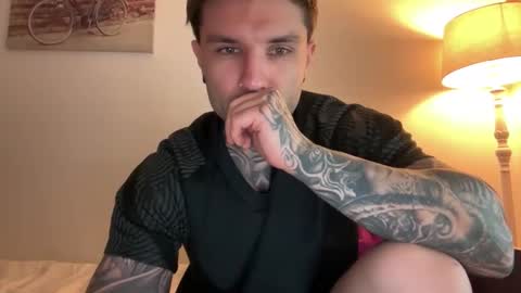 Snapshot of larsskeet chatting on February 2026 02:43:02 PM larsskeet online show from February 2026 02:43:02 PM