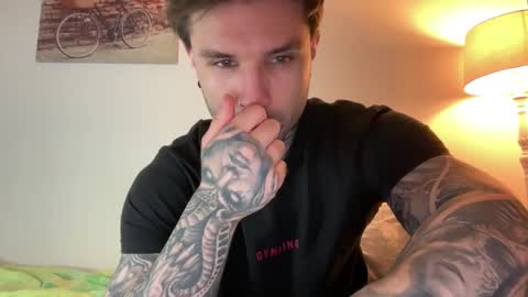 Snapshot of larsskeet chatting on February 2026 05:21:01 PM larsskeet online show from February 2026 05:21:01 PM