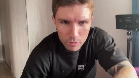 larsskeet online show from July 2026 05:51:02 PM
