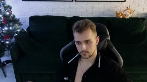 Snapshot of larstar01 chatting on December 2024 04:36:02 AM Lars online show from December 2024 04:36:02 AM