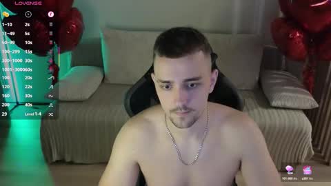 Snapshot of larstar01 chatting on October 2025 08:07:01 PM Lars online show from October 2025 08:07:01 PM