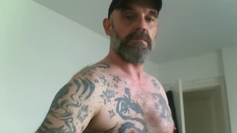 Snapshot of larsvegas1895 chatting on June 2026 09:22:01 AM larsvegas1895 online show from June 2026 09:22:01 AM