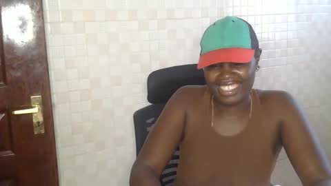 Snapshot of larvy12 chatting on February 2026 07:56:01 AM larvy12 online show from February 2026 07:56:01 AM