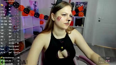 Snapshot of lasly_fox chatting on October 2025 01:28:01 AM Leslie GTM2 Mon Tue Sat 0300am-1000am Thu and Sun 0900am-1600pm. online show from October 2025 01:28:01 AM