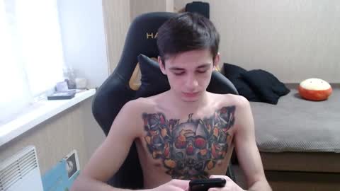 Kenny online show from December 2024 01:02:02 PM