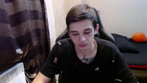 Kenny online show from October 2025 01:25:01 PM