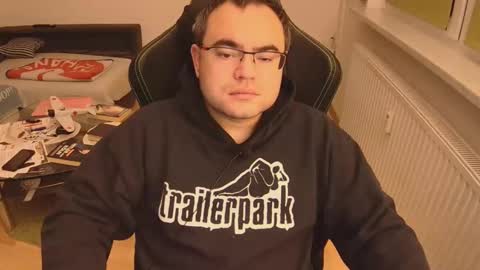 latexboy893 online show from December 2025 09:11:01 PM