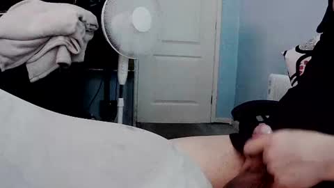 latexchris77 online show from June 2026 12:44:02 PM