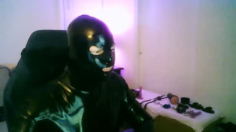 Snapshot of latexminheadroom chatting on January 2025 02:00:02 AM latexminheadroom online show from January 2025 02:00:02 AM