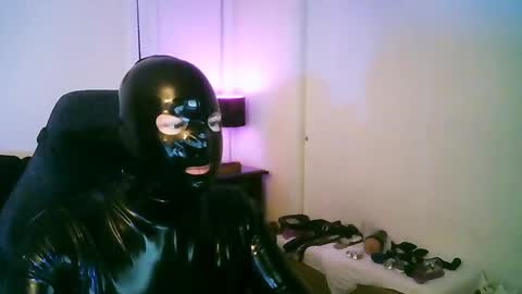 Snapshot of latexminheadroom chatting on September 2025 01:40:02 AM latexminheadroom online show from September 2025 01:40:02 AM