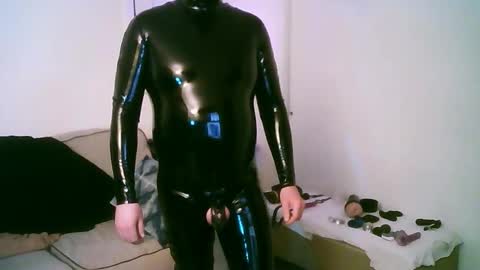 Snapshot of latexminheadroom chatting on January 2026 02:26:01 AM latexminheadroom online show from January 2026 02:26:01 AM