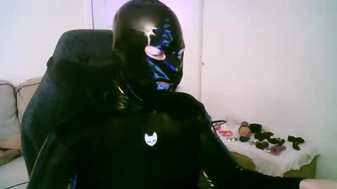 latexminheadroom online show from May 2026 10:50:03 PM