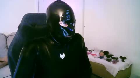 latexminheadroom online show from May 2026 11:01:04 PM