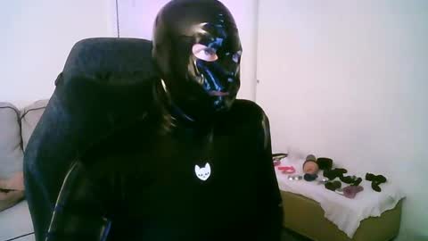 latexminheadroom online show from May 2026 11:12:03 PM
