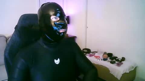 latexminheadroom online show from May 2026 01:25:02 AM