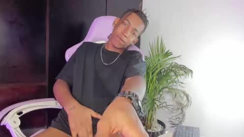 Snapshot of latin_kay1 chatting on October 2025 11:56:02 PM kay online show from October 2025 11:56:02 PM