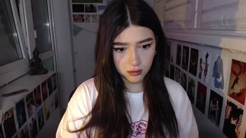 Snapshot of latina_mia chatting on January 2025 05:12:02 AM miiiiiiaaaa online show from January 2025 05:12:02 AM