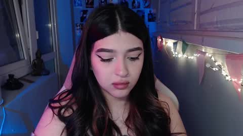 Snapshot of latina_mia chatting on February 2025 03:01:02 AM miiiiiiaaaa online show from February 2025 03:01:02 AM