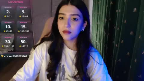 miiiiiiaaaa online show from May 2026 11:51:01 AM