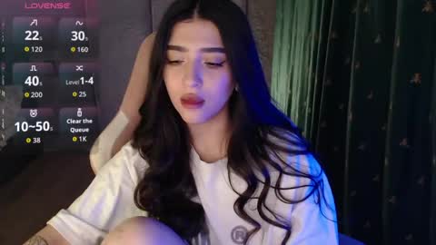 miiiiiiaaaa online show from May 2026 05:40:01 PM