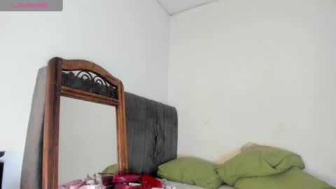 Snapshot of latinaastepmomm chatting on September 2025 01:35:02 PM angelina online show from September 2025 01:35:02 PM