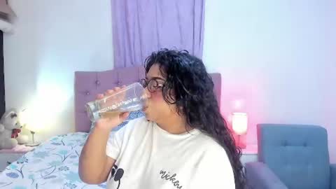Martina online show from June 2026 04:37:01 AM