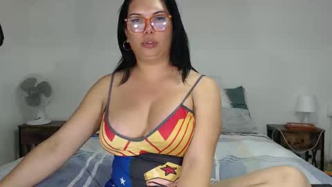 FLOR SALVAJE online show from May 2026 04:28:01 AM