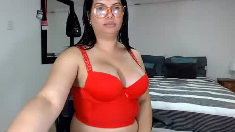 FLOR SALVAJE online show from July 2026 03:35:02 AM