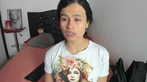 Luna  online show from April 2026 03:50:02 PM