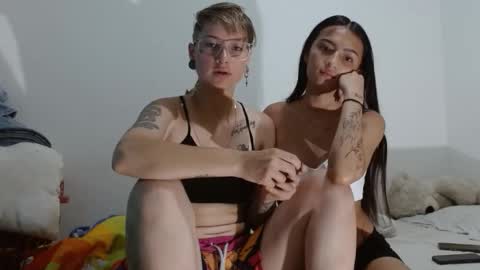 Snapshot of latinas_love05 chatting on January 2026 10:42:02 AM latinas_love05 online show from January 2026 10:42:02 AM