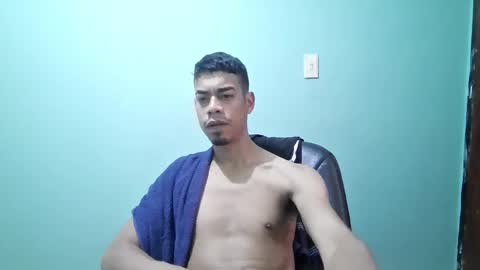 latinbigcrazy online show from May 2026 06:38:02 PM