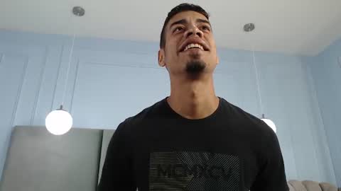 latinbigcrazy online show from June 2026 01:05:01 AM