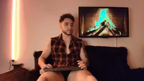 Snapshot of latinboyvip_ chatting on May 2026 02:47:01 PM LatinBoyVIP Colombian online show from May 2026 02:47:01 PM
