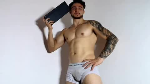LatinBoyVIP  Colombian online show from June 2026 03:31:01 AM