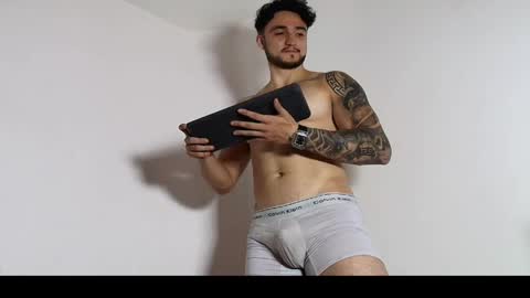 LatinBoyVIP  Colombian online show from June 2026 03:13:02 AM