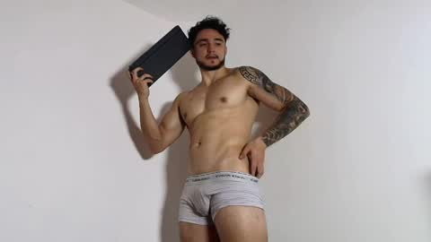 LatinBoyVIP  Colombian online show from June 2026 02:38:01 AM