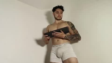 LatinBoyVIP  Colombian online show from July 2026 03:17:01 PM