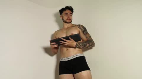 LatinBoyVIP  Colombian online show from July 2026 03:50:02 PM