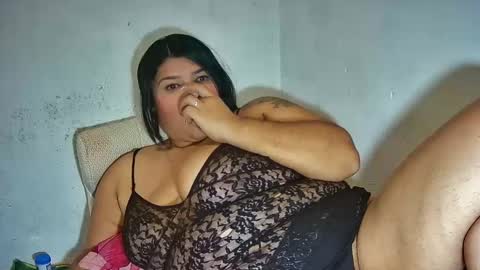 Snapshot of latincurvy1992 chatting on September 2025 04:58:02 AM latincurvy1992 online show from September 2025 04:58:02 AM