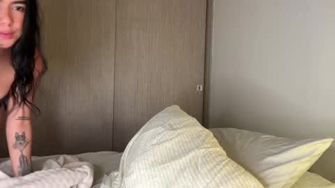 Snapshot of latinella chatting on September 2025 11:17:02 PM Hi - online show from September 2025 11:17:02 PM