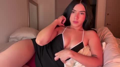 Snapshot of latinella chatting on October 2025 02:34:01 AM Hi - online show from October 2025 02:34:01 AM