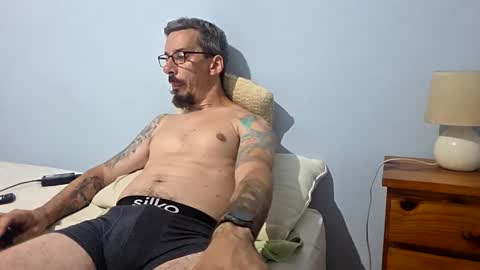 Snapshot of latinheat95 chatting on February 2026 10:03:02 PM latinheat95 online show from February 2026 10:03:02 PM