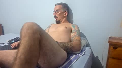 Snapshot of latinheat95 chatting on February 2026 10:07:01 PM latinheat95 online show from February 2026 10:07:01 PM