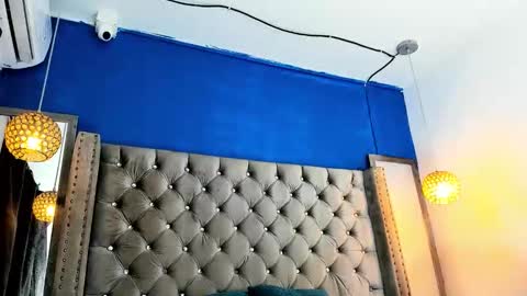 Snapshot of latinhotboys1 chatting on November 2025 04:22:01 AM Zeus online show from November 2025 04:22:01 AM