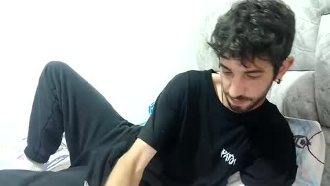 latinlustandfrenchkiss online show from December 2025 03:21:01 PM