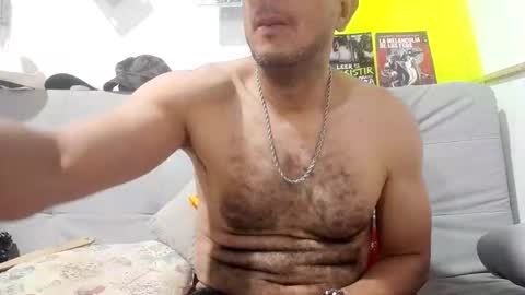 latinmartin254 online show from September 2025 02:00:02 AM