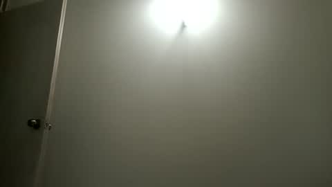 Snapshot of latinndexter chatting on January 2026 12:47:01 AM DEXTER online show from January 2026 12:47:01 AM