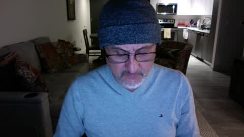 QS - INDEPENDENT MODEL online show from December 2024 03:15:01 AM