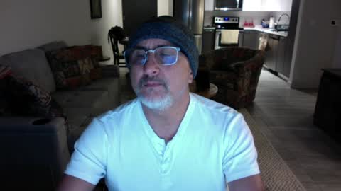 QS - INDEPENDENT MODEL online show from January 2025 06:09:01 AM